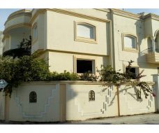 Villa a Ain zaghouane Tunis
