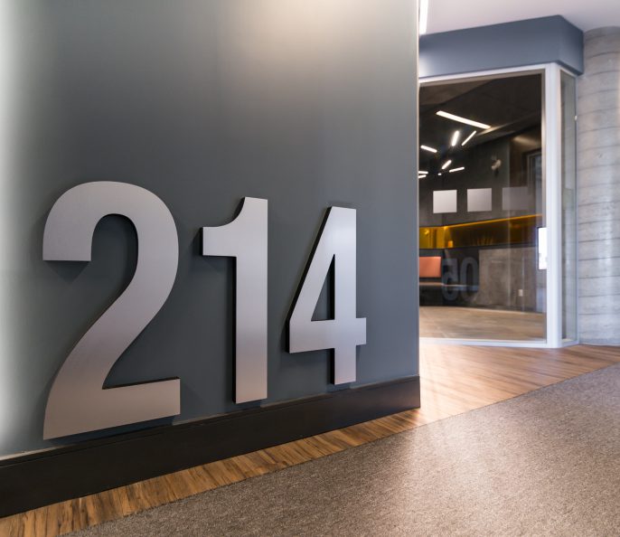 Centre-Ville Montreal Espaces Commerciaux NEUF