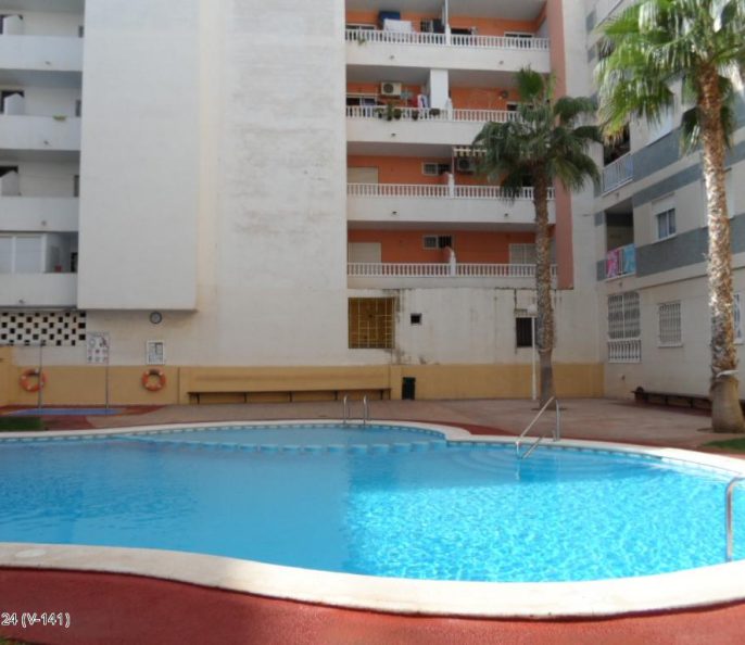 2 chambres  parking privé, piscine. Torrevieja .