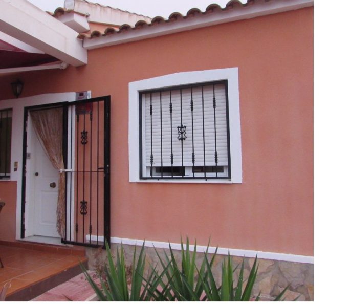 Petite maison récente indépendante sudest de l&rsquo;Espagne