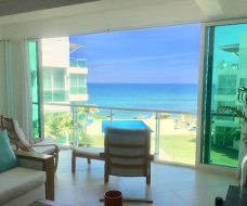 SPLENDIDE APPARTEMENT LES PIEDS DANS L&rsquo;EAU AUX CARAÏBES!!!