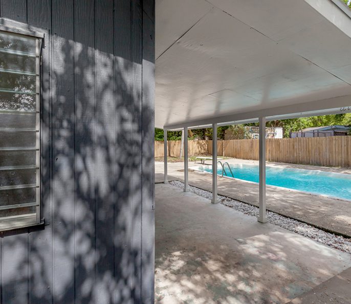 Fantastic 3 bed 2 bath concrete block POOL home