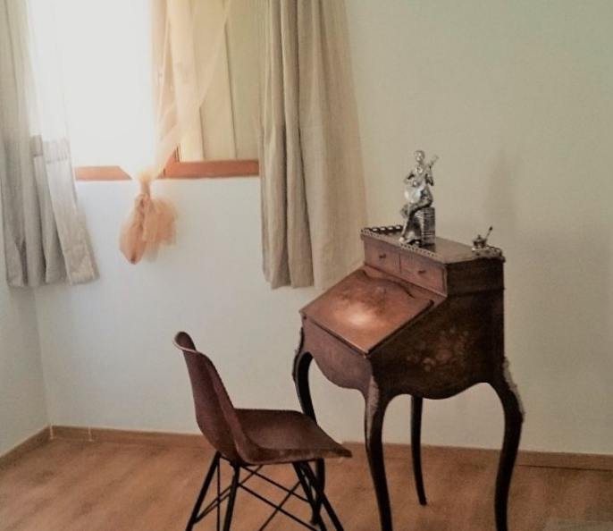 APPARTEMENT AU RDC MAISON MEULIERE AVEC JARDIN- F2 – 41 M2