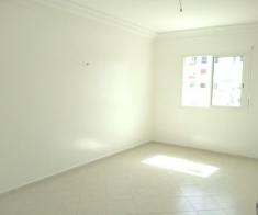 Bel appartement moyen standing à deroua