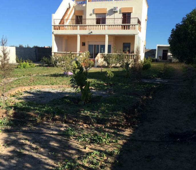 Villa de 3000 m2 à Vendre à Safi