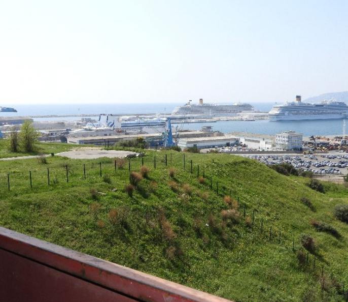 Type 3-4 Très clair Vue mer 72 m² 13015