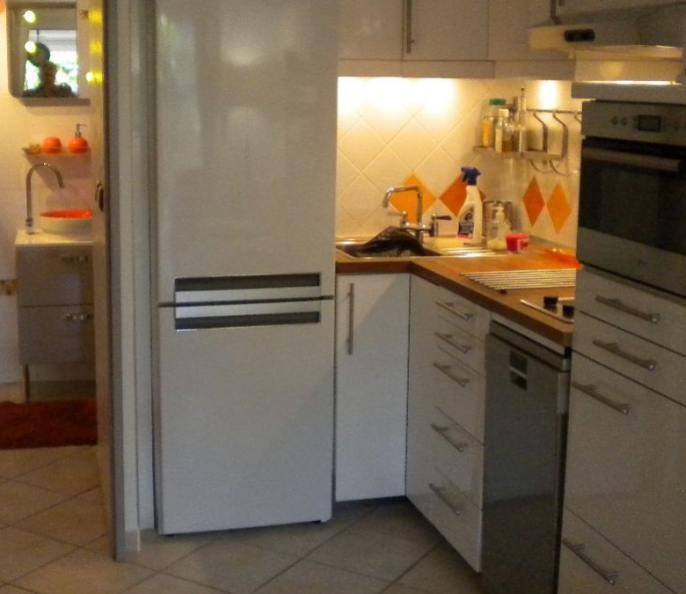 Grand studio en rez de jardin a 30 m ² place parking