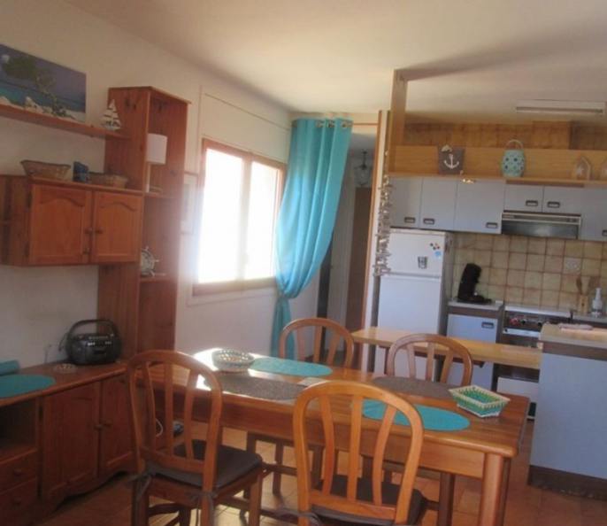 APPARTEMENT BORD DE MER