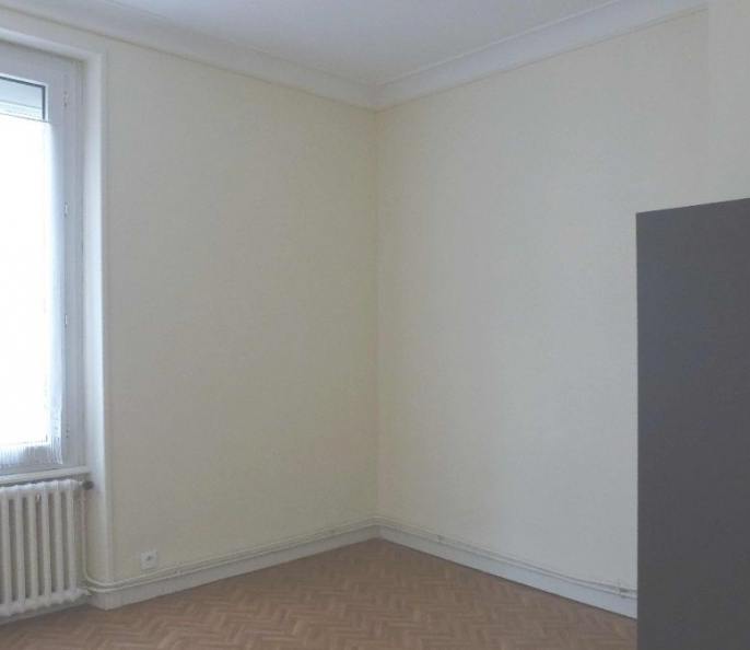 Appartement T3 à louer non meublé prox centre ville, Facs