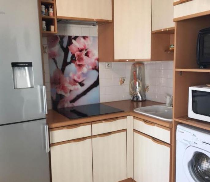 LOCATION CHARMANT APPARTEMENT PIEDS DANS L&rsquo;EAU WIFI