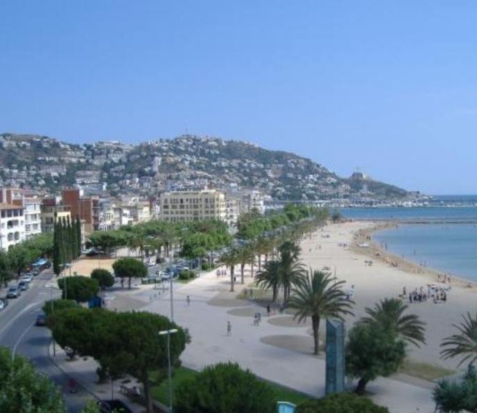 Maison de village à 150 m de la plage