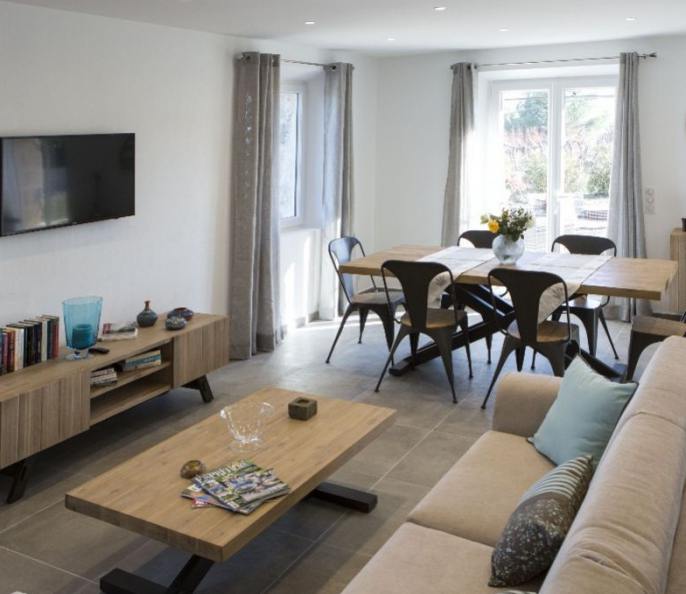Belle bastide vue panoramique piscine chauffée 800-2296€-7N