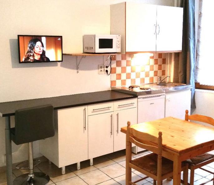 TRÈS BEAUX STUDIOS – T1 MEUBLÉS