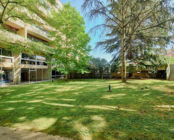 Appartement Meublé 2 piece(s) 76m2 toulouse