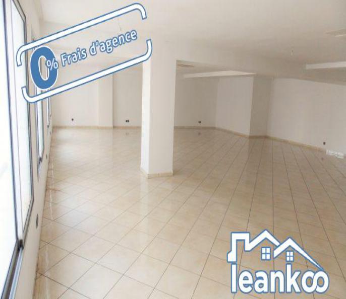 Plateaux de bureaux à louer à Lissasfa, de 17 à 156 m²