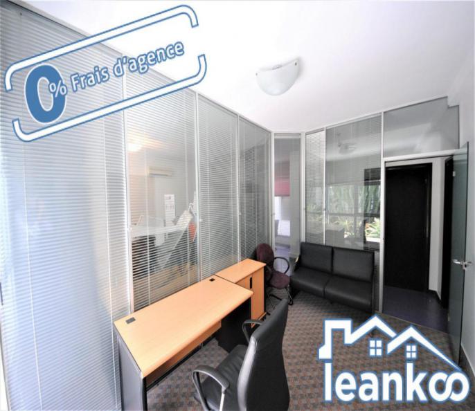 Plateau bureau de 166 m² à louer à Racine