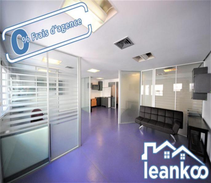 Plateau bureau de 166 m² à vendre à Racine