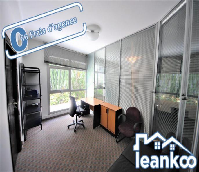 Plateau bureau de 166 m² à vendre à Racine