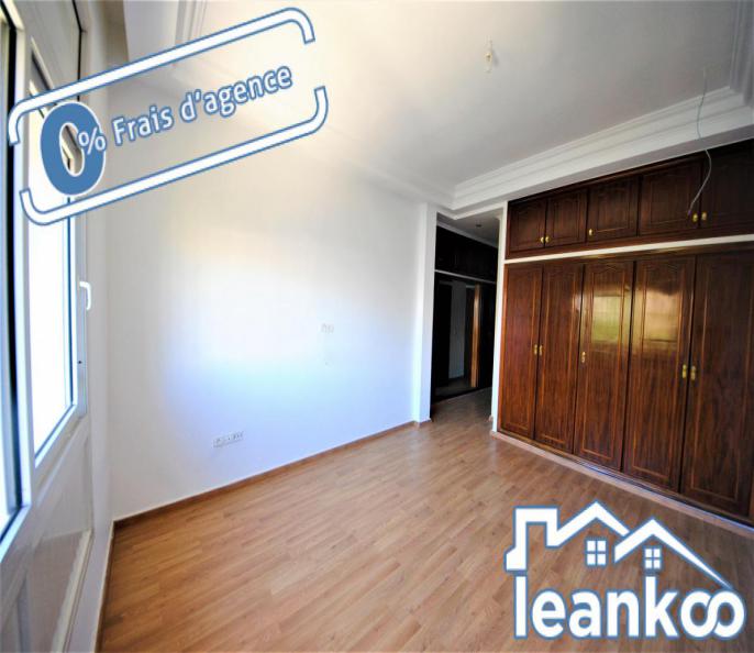 Étage de villa de  339 m² à louer – quartier Laimoune