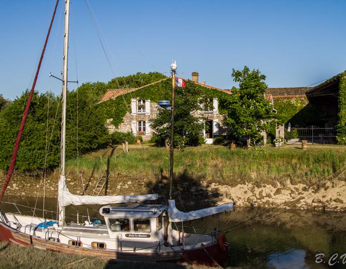 Médoc France Rare demeure de charme sur un port